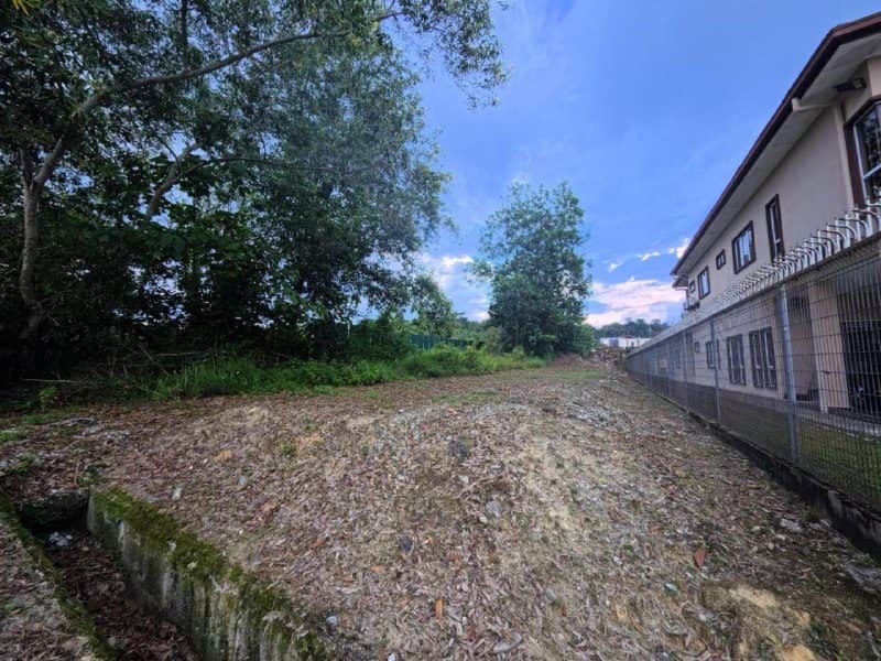 Tanah Bangunan 5683 Sqft Sebelah UIAM Gombak Selangor Freehold Geran Individu