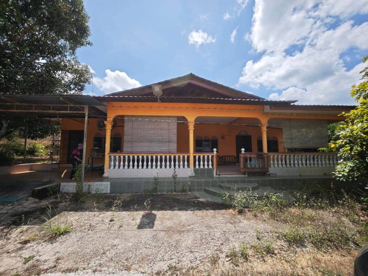 Tanah Dusun 1.62 Ekar Dengan Rumah Gulau Sik Kedah Freehold